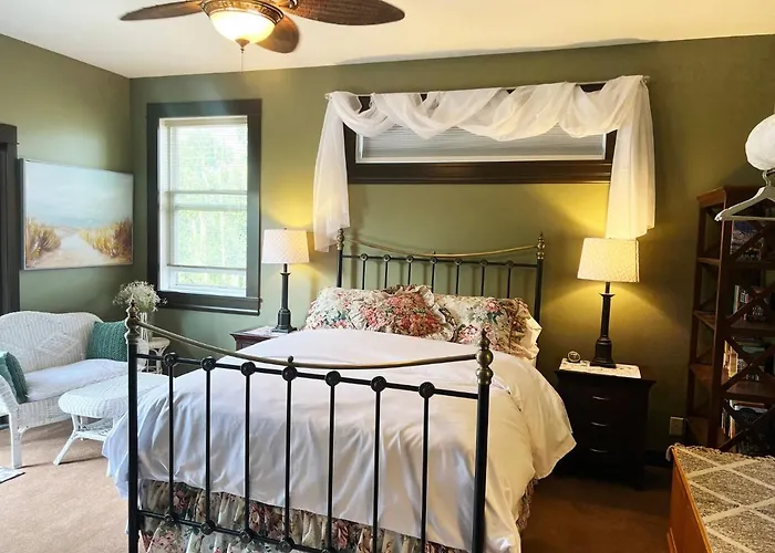 Wolf Creek Bed And Breakfast