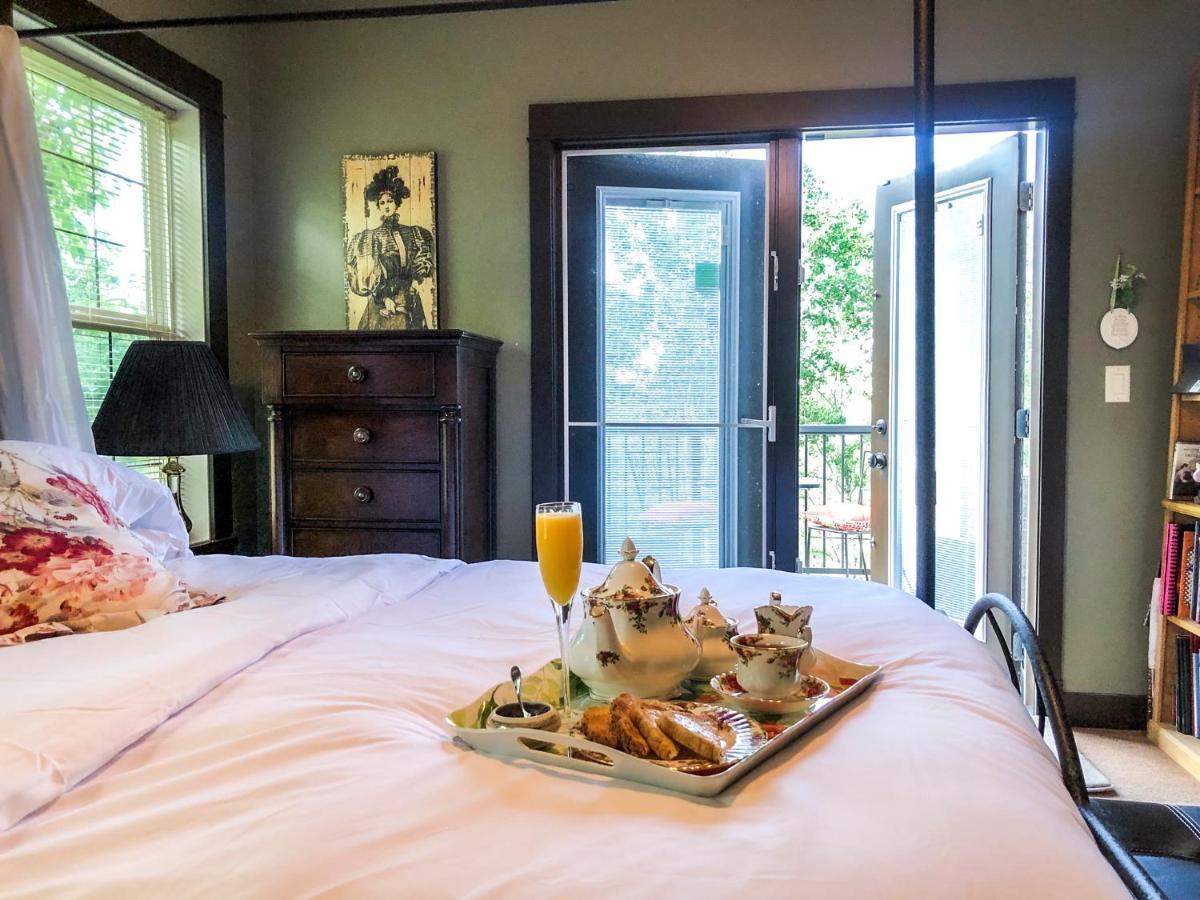 Bed & Breakfast Wolf Creek Ponoka